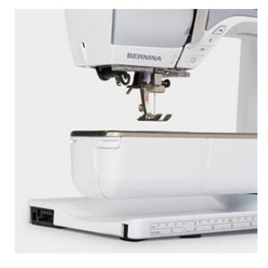 Alternative view of Máquina de coser, bordar y acolchar Bernina 570QE