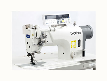 Máquina de dos agujas y doble arrastre Brother T-8420C