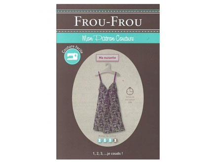 Elegante Camisón de flores ciruela