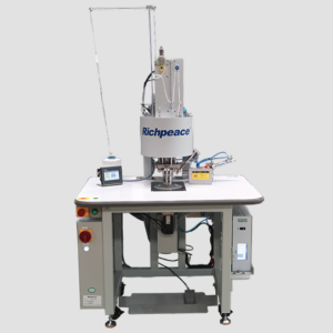 Máquina semiautomática  de soldadura  goma de mascarilla plegada