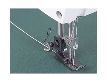 Máquina industrial para hacer cadeneta de dos agujas. Juki MH-380-FU