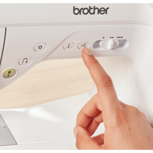 Alternative view of Maquina de Coser Brother F400