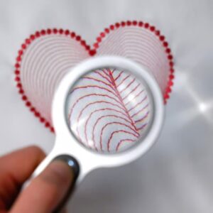 Alternative view of Lupa con iluminacion