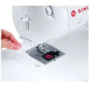 Alternative view of Máquina de Coser Singer One